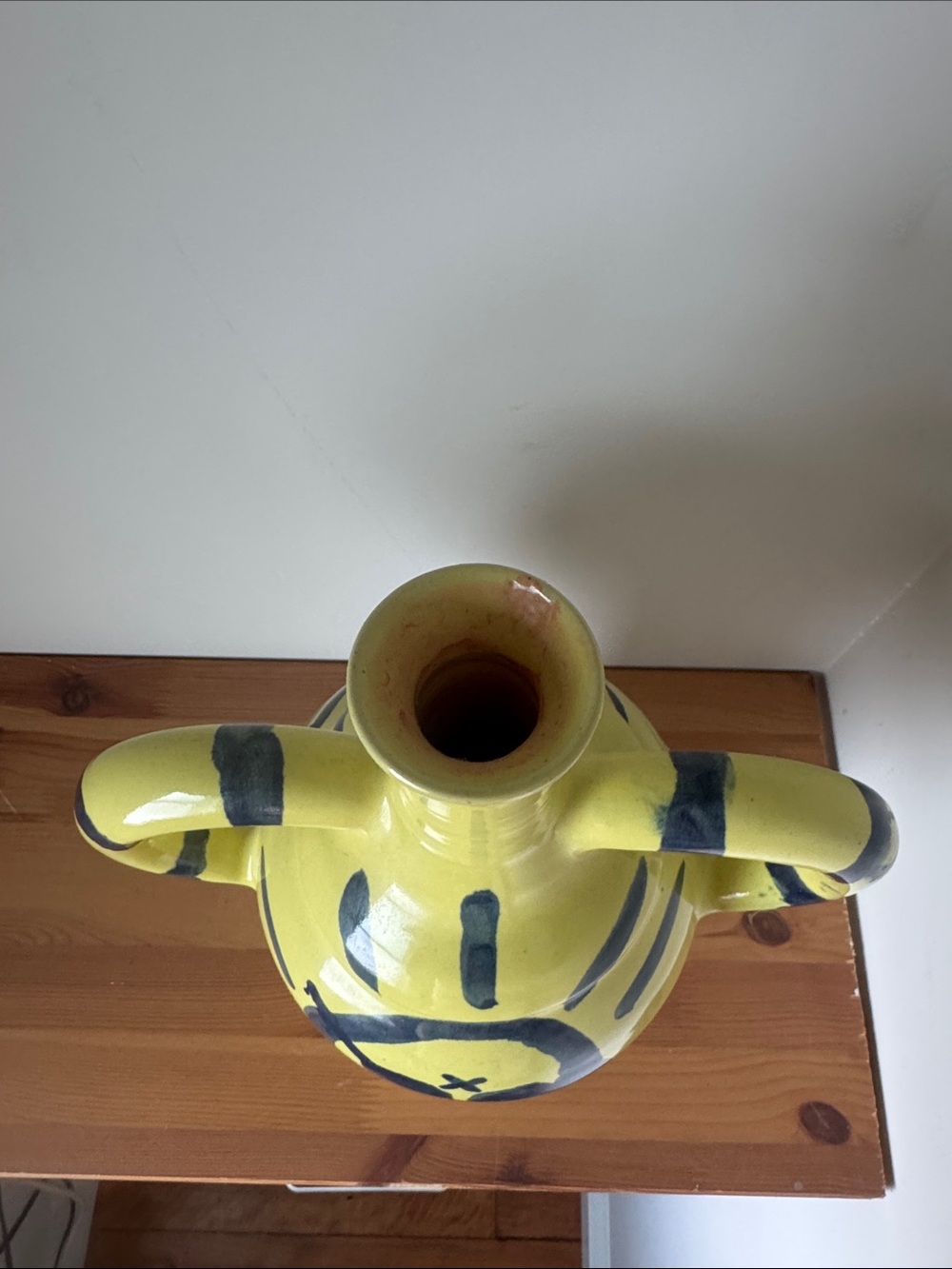 Ceramic Vase - Picture 4 of 7